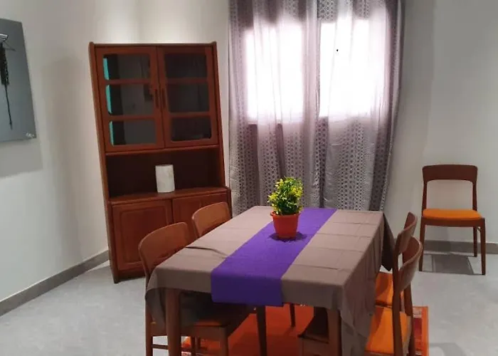 2 Chambres Salon A Sacre Coeur